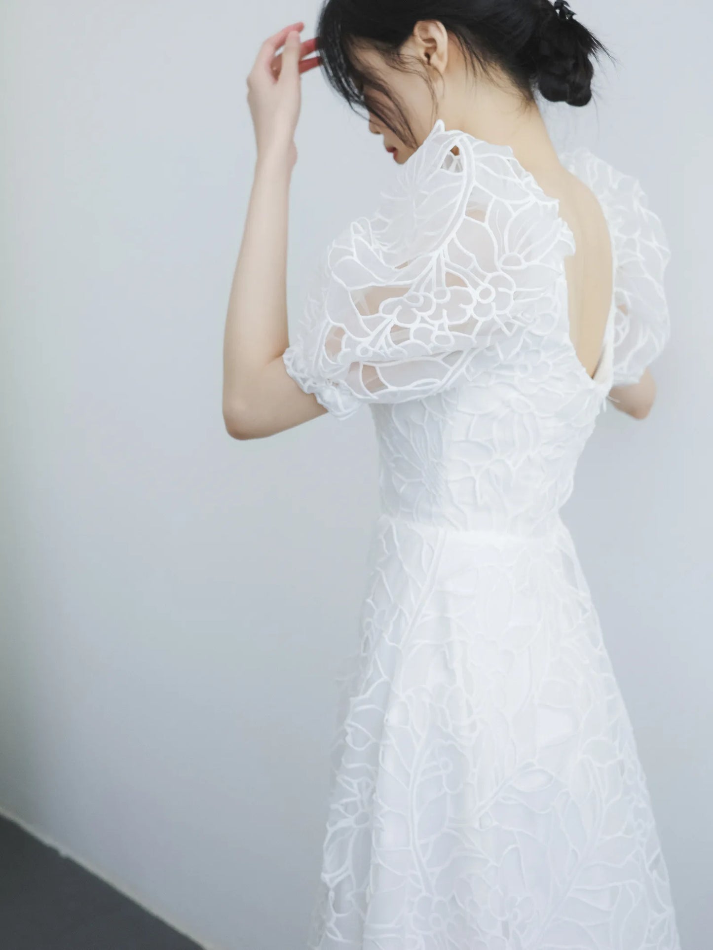 Đầm ren xòe cổ U tay phồng - D2076