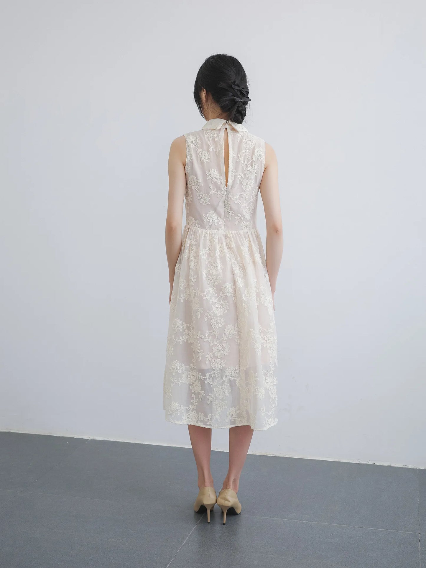 Đầm midi cổ sen không tay, eo váy nhún nhẹ - YD9808B