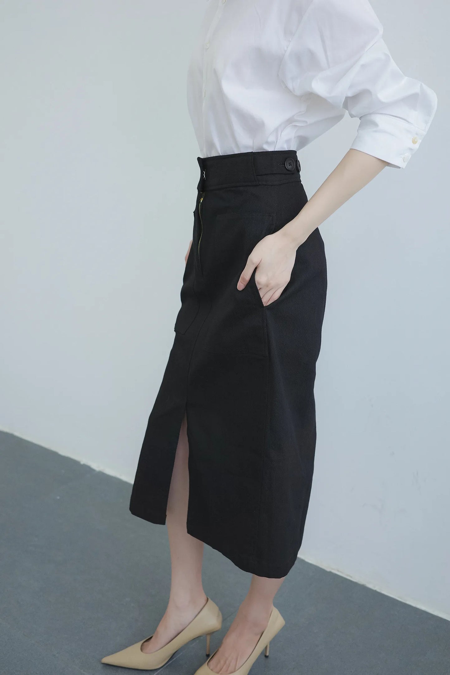 Áo sơ mi lá cổ nhọn tay dài - SH9812B