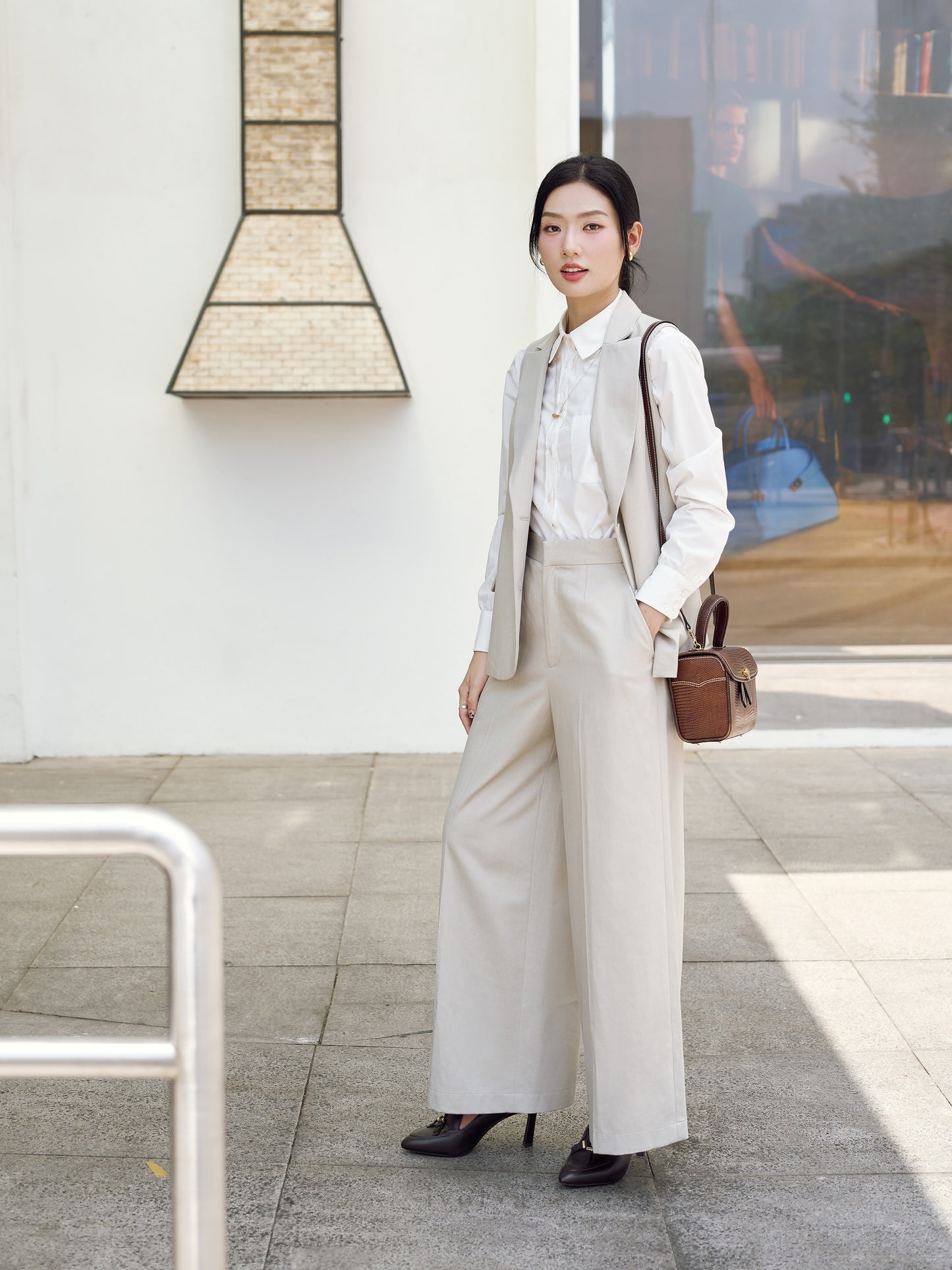 Áo blazer màu xám không tay - YB9847