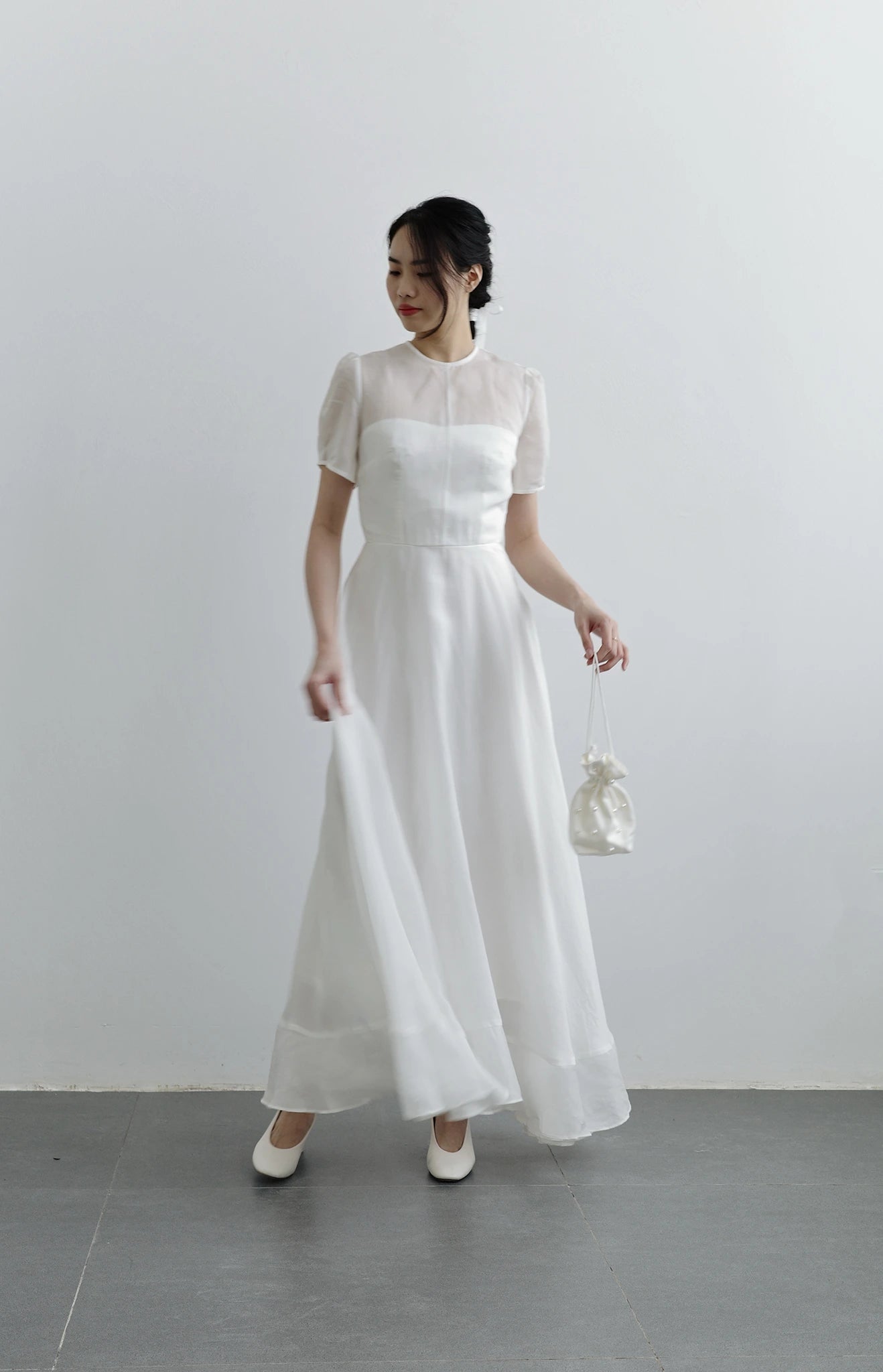 Đầm cổ tròn thân trong form cúp ngực, váy Aline xòe nhẹ - D1813