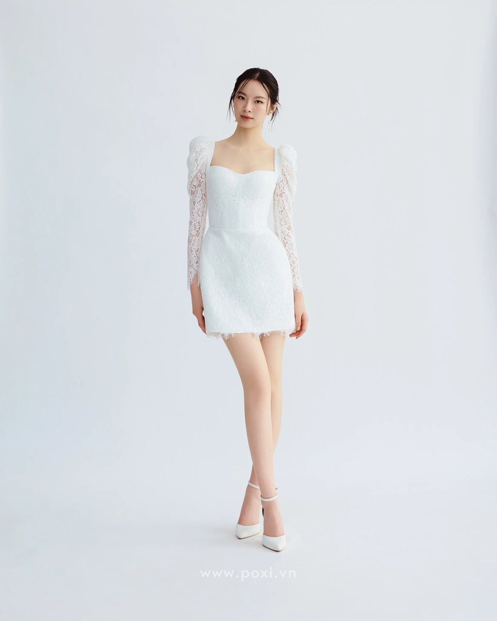 Đầm ren mini cổ vuông tim tay dài váy Aline - D1933 Regular