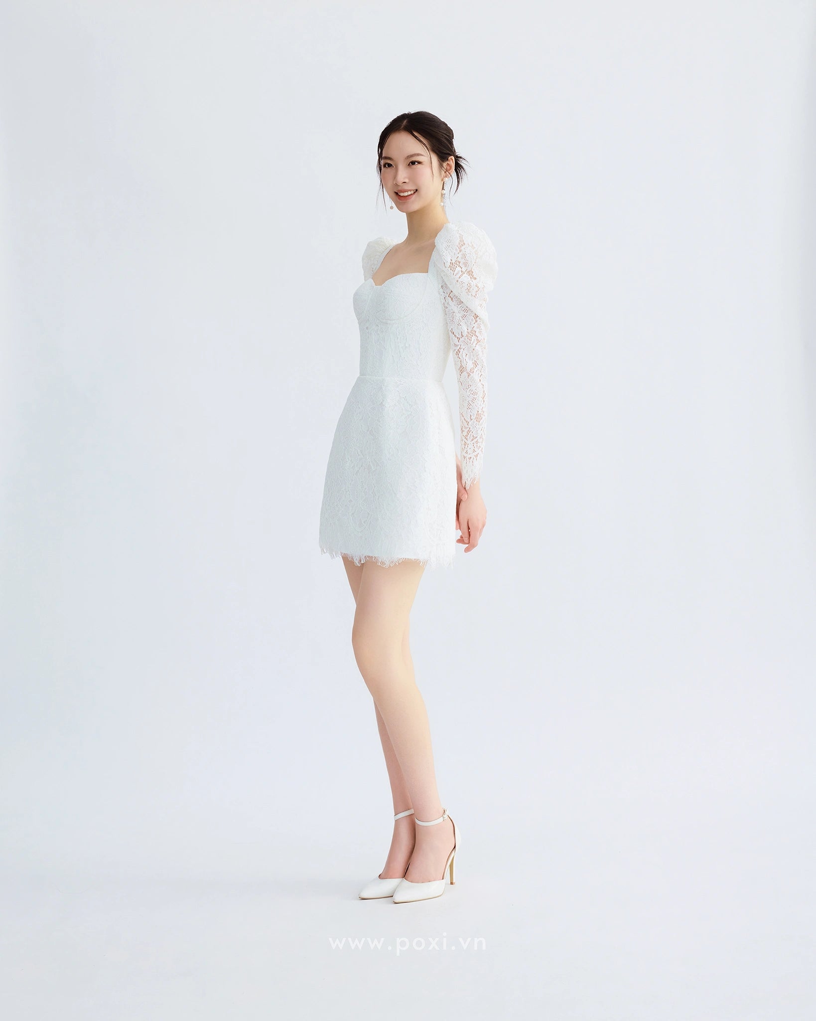 Đầm ren mini cổ vuông tim tay dài váy Aline - D1933 Regular