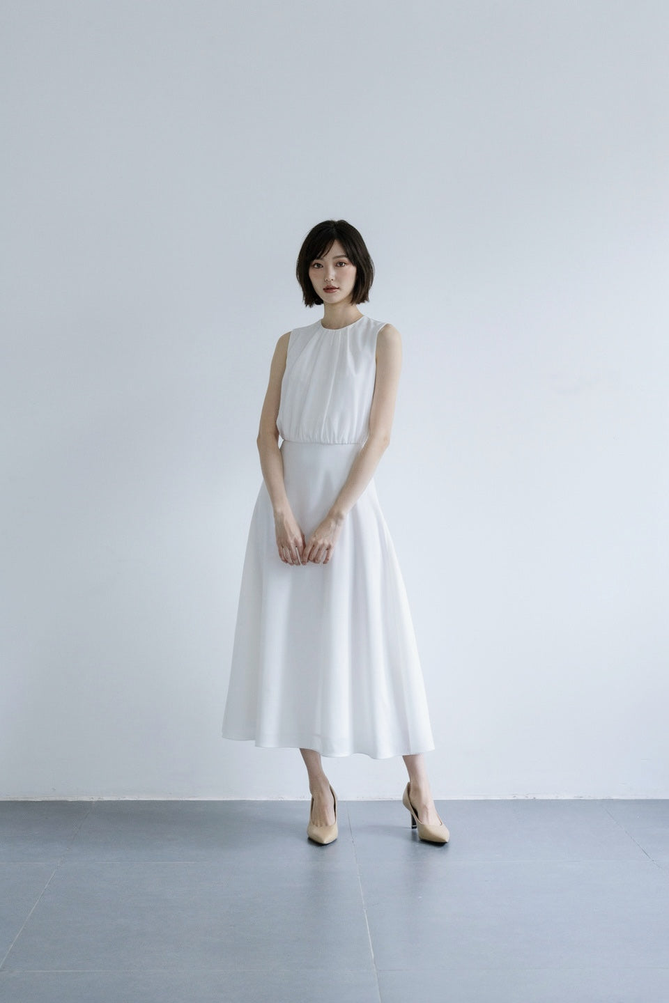 Đầm cổ tròn xếp ly và dáng váy Aline xòe nhẹ - D1957