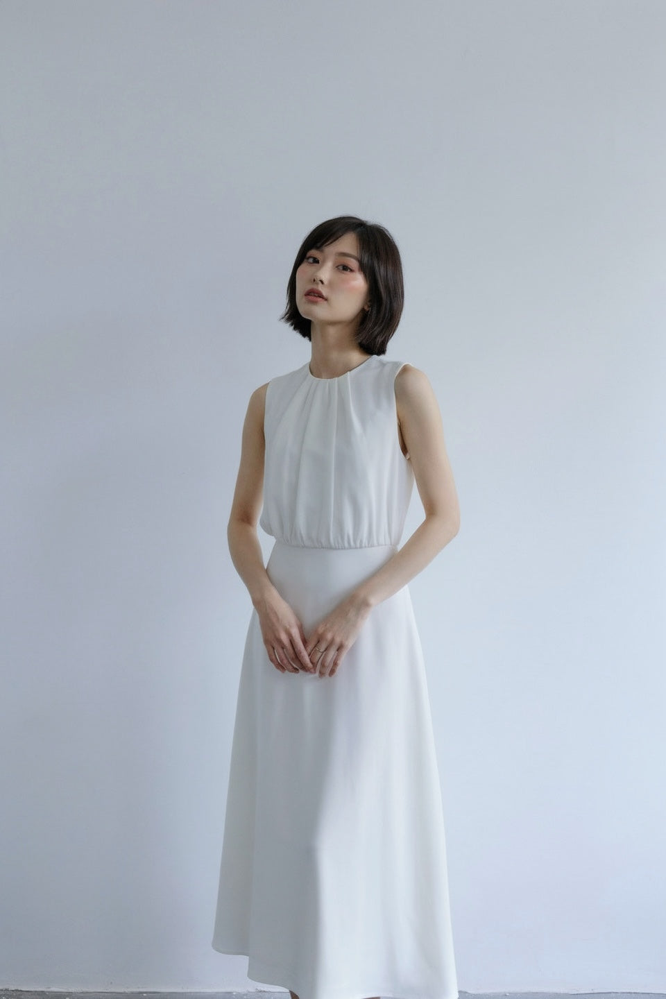 Đầm cổ tròn xếp ly và dáng váy Aline xòe nhẹ - D1957
