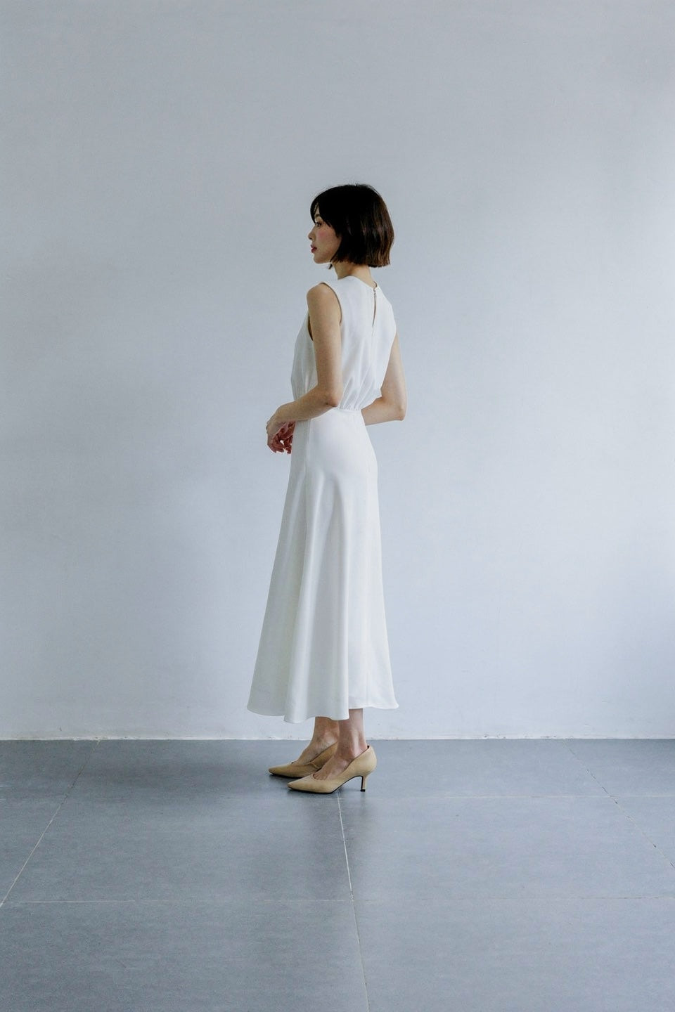 Đầm cổ tròn xếp ly và dáng váy Aline xòe nhẹ - D1957