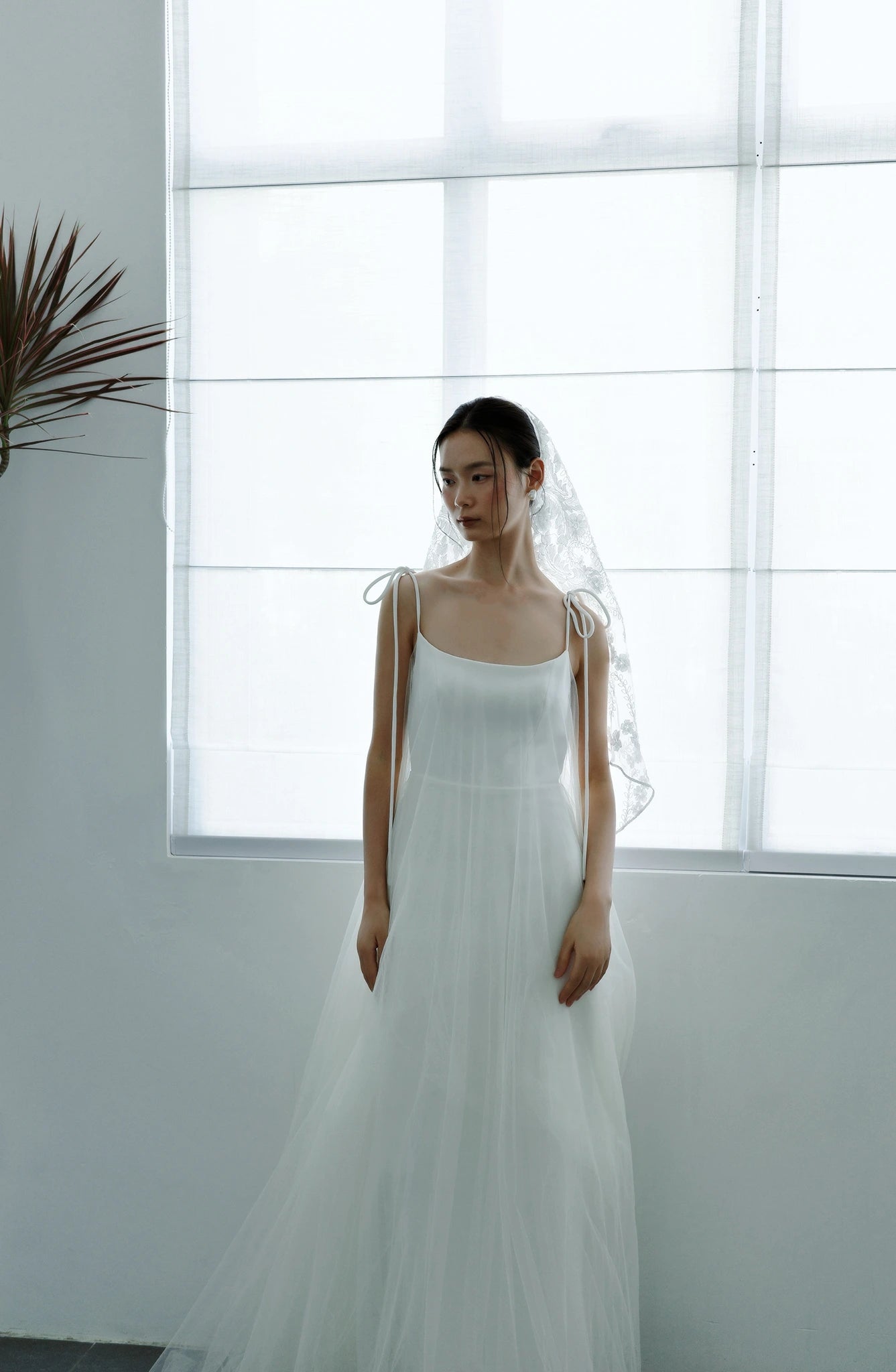 Đầm xòe phối lưới dây vai dài thắt nơ - D1966