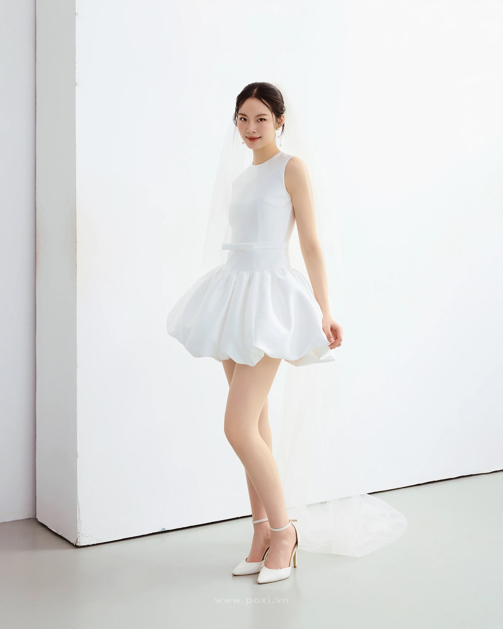 Đầm mini váy bí nhún phồng - D1977 Regular