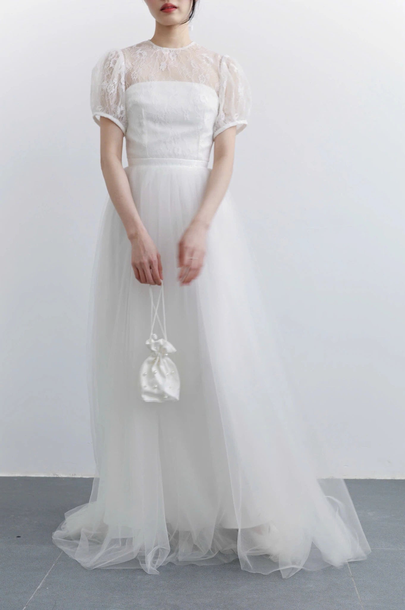 Đầm lưới xòe thân trên cúp ngực phối áo ren ngoài - D1988 Regular