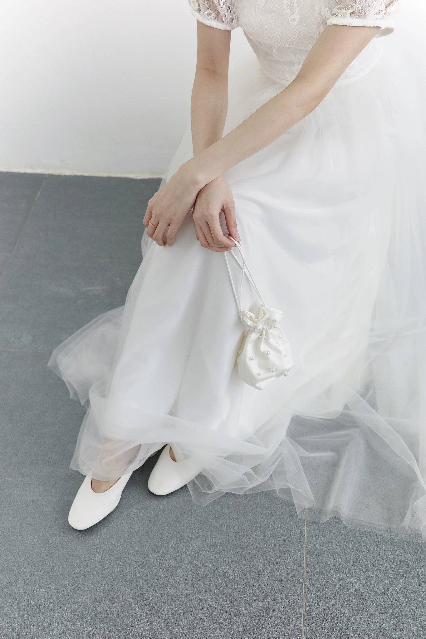 Đầm lưới xòe thân trên cúp ngực phối áo ren ngoài - D1988 Regular