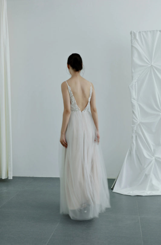 Đầm ren hai dây phối váy lưới xòe nhẹ - D1998