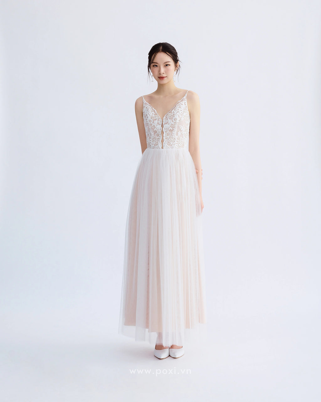 Đầm ren hai dây phối váy lưới xòe nhẹ - D1998