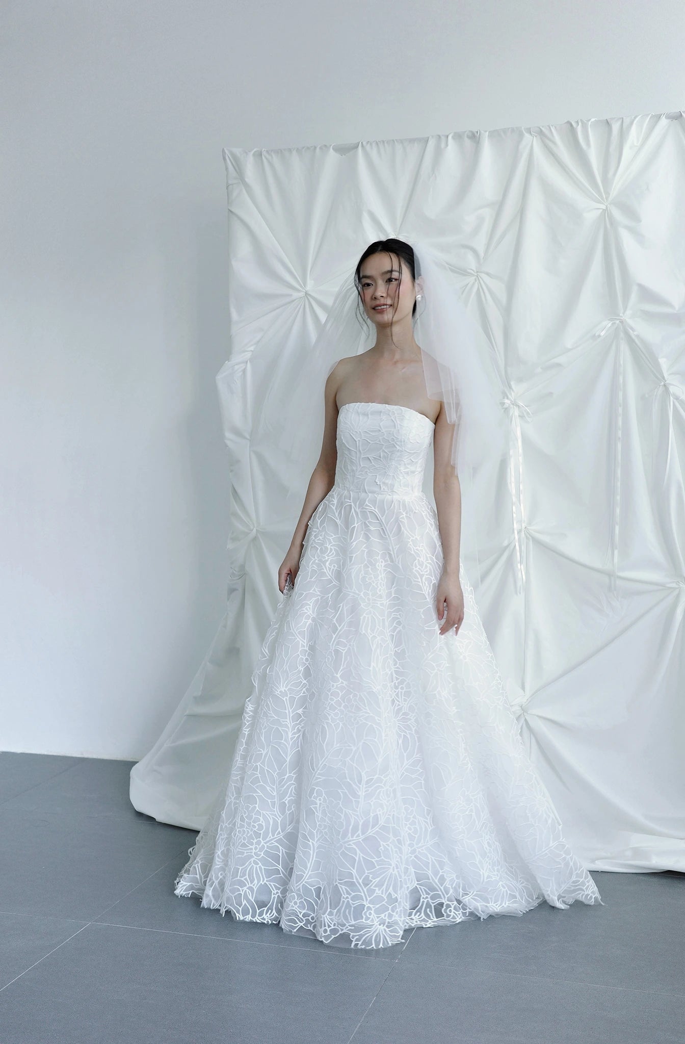 Đầm ren cúp ngực váy xòe rộng - D2003B