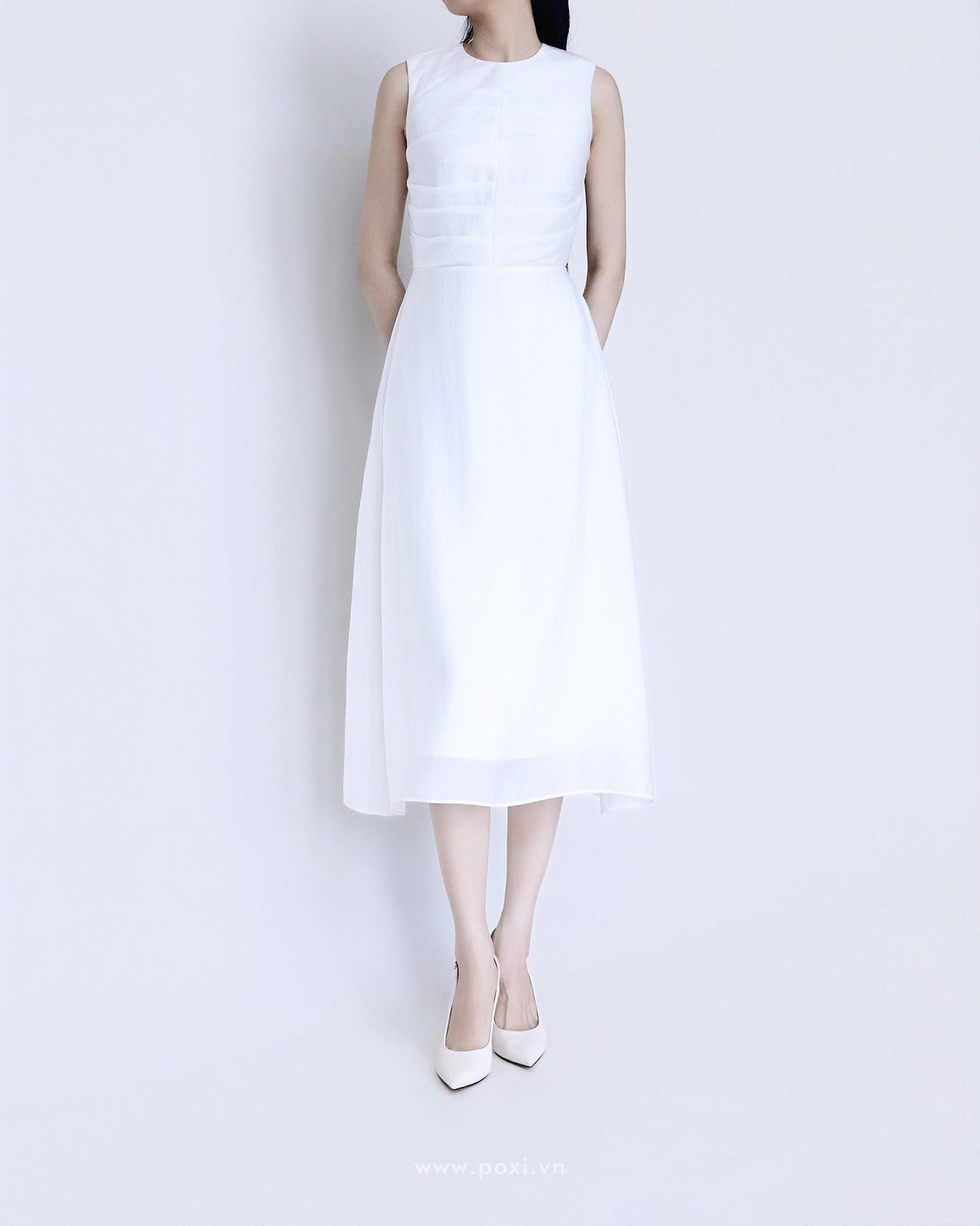 Đầm midi cổ tròn xếp ly thân trên, dáng váy Aline xòe nhẹ - D2006