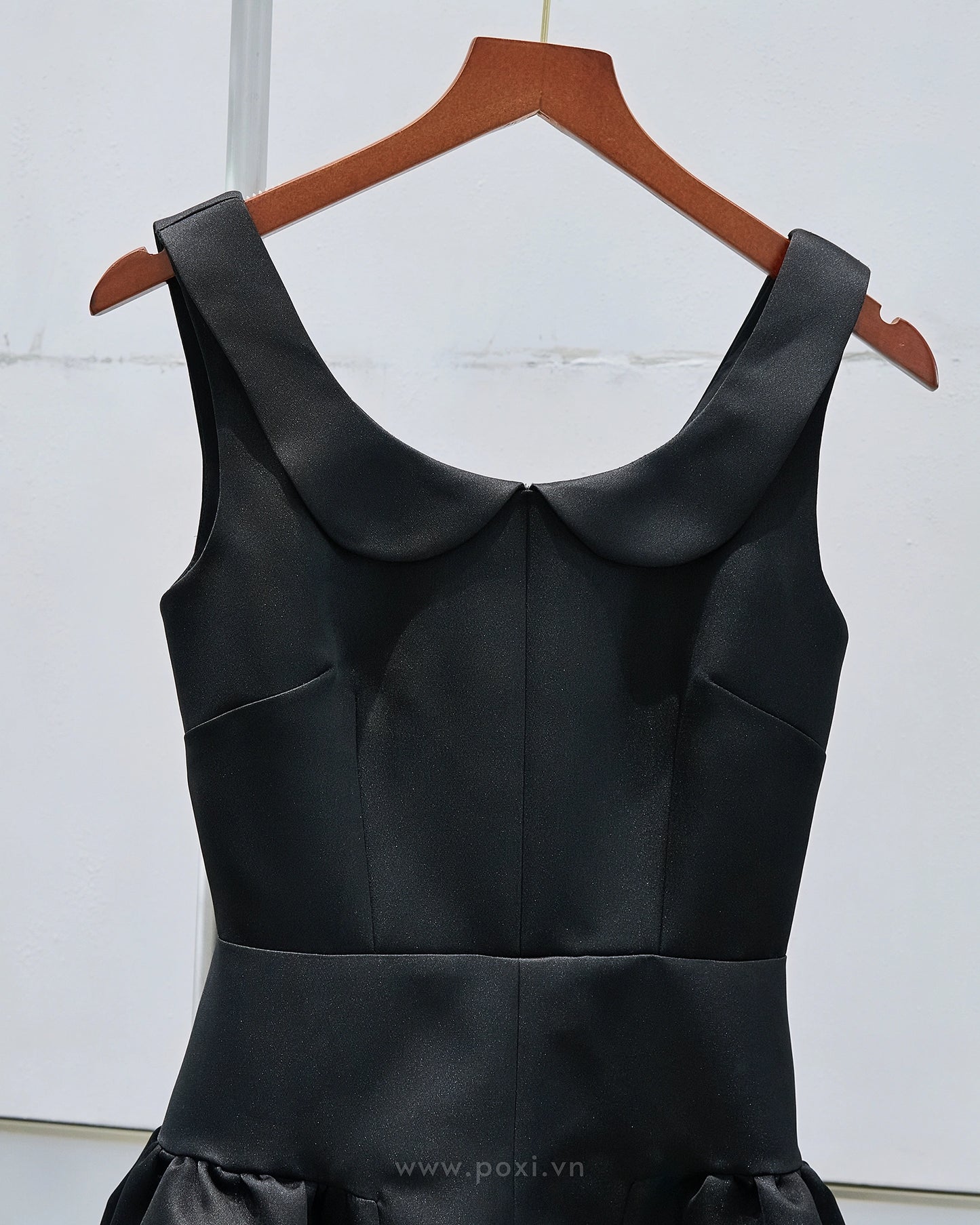 Đầm mini không tay cổ tròn rộng, dáng váy xòe phồng cách điệu - D2014