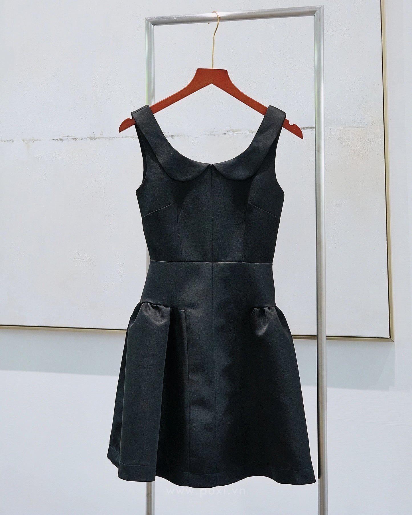 Đầm mini không tay cổ tròn rộng, dáng váy xòe phồng cách điệu - D2014