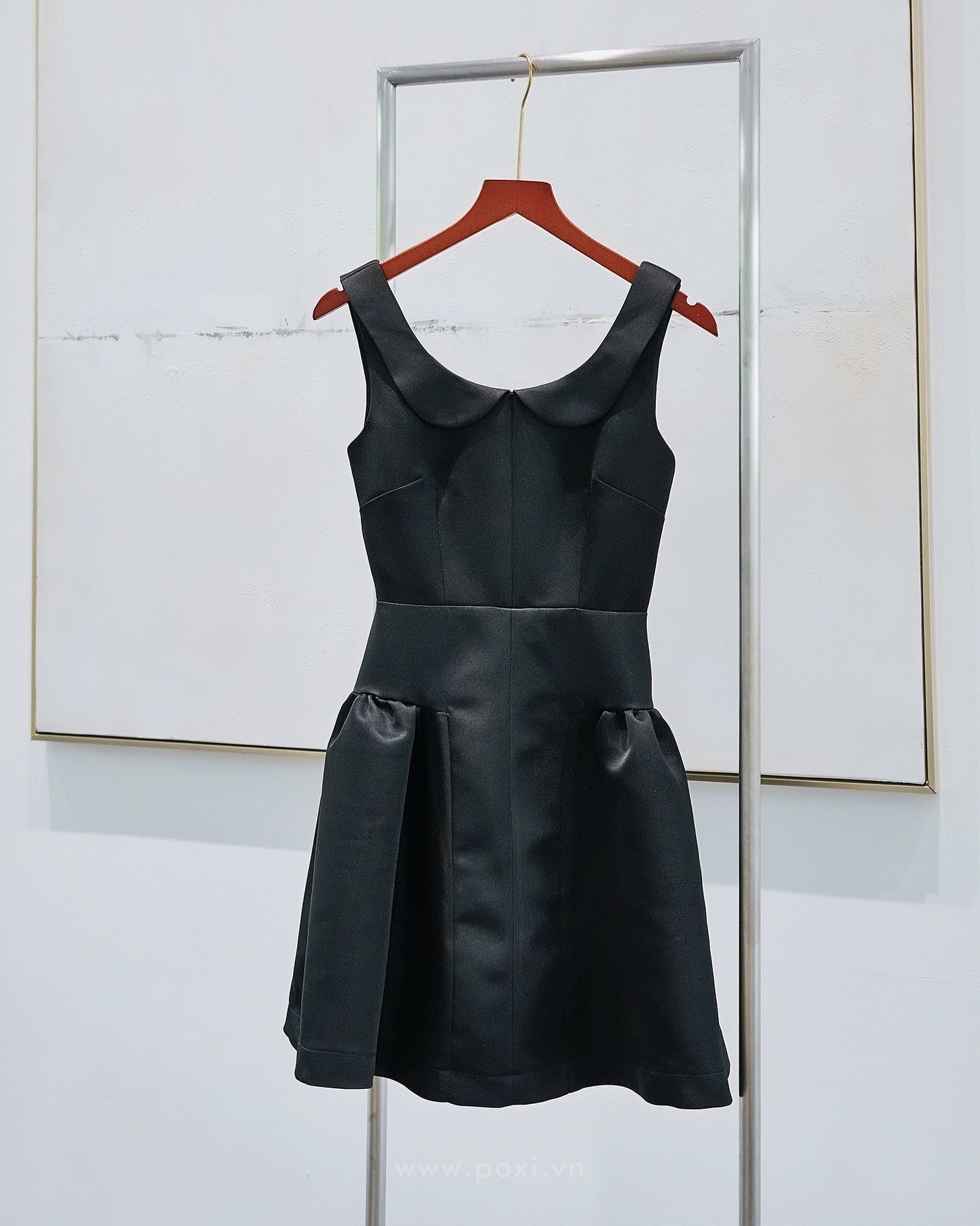 Đầm mini không tay cổ tròn rộng, dáng váy xòe phồng cách điệu - D2014