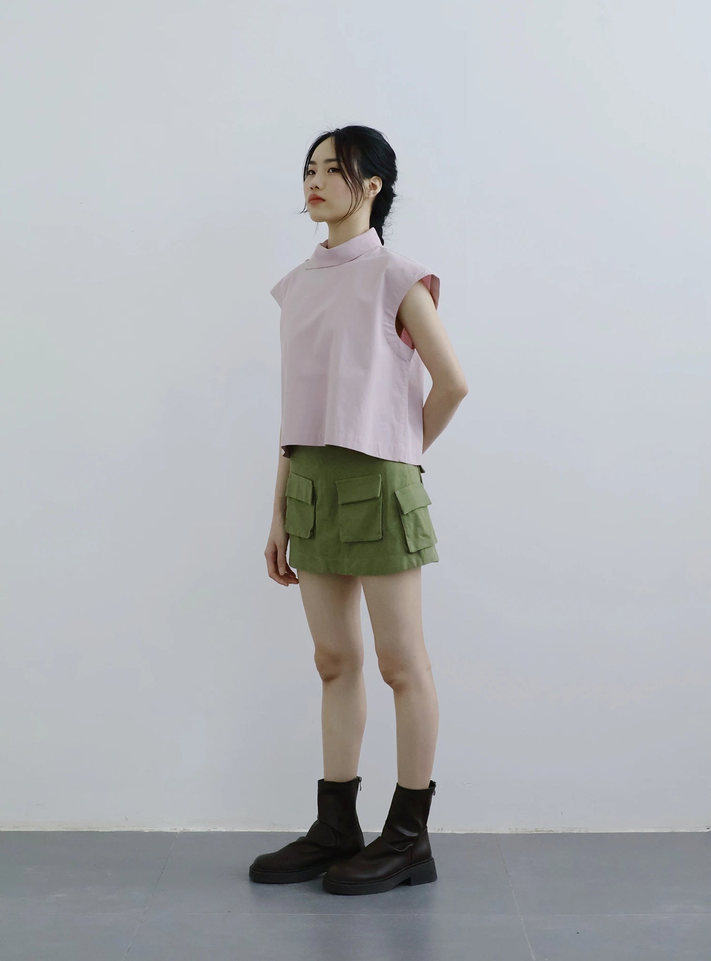 Áo crop-top nữ màu hồng, không tay - SH9786