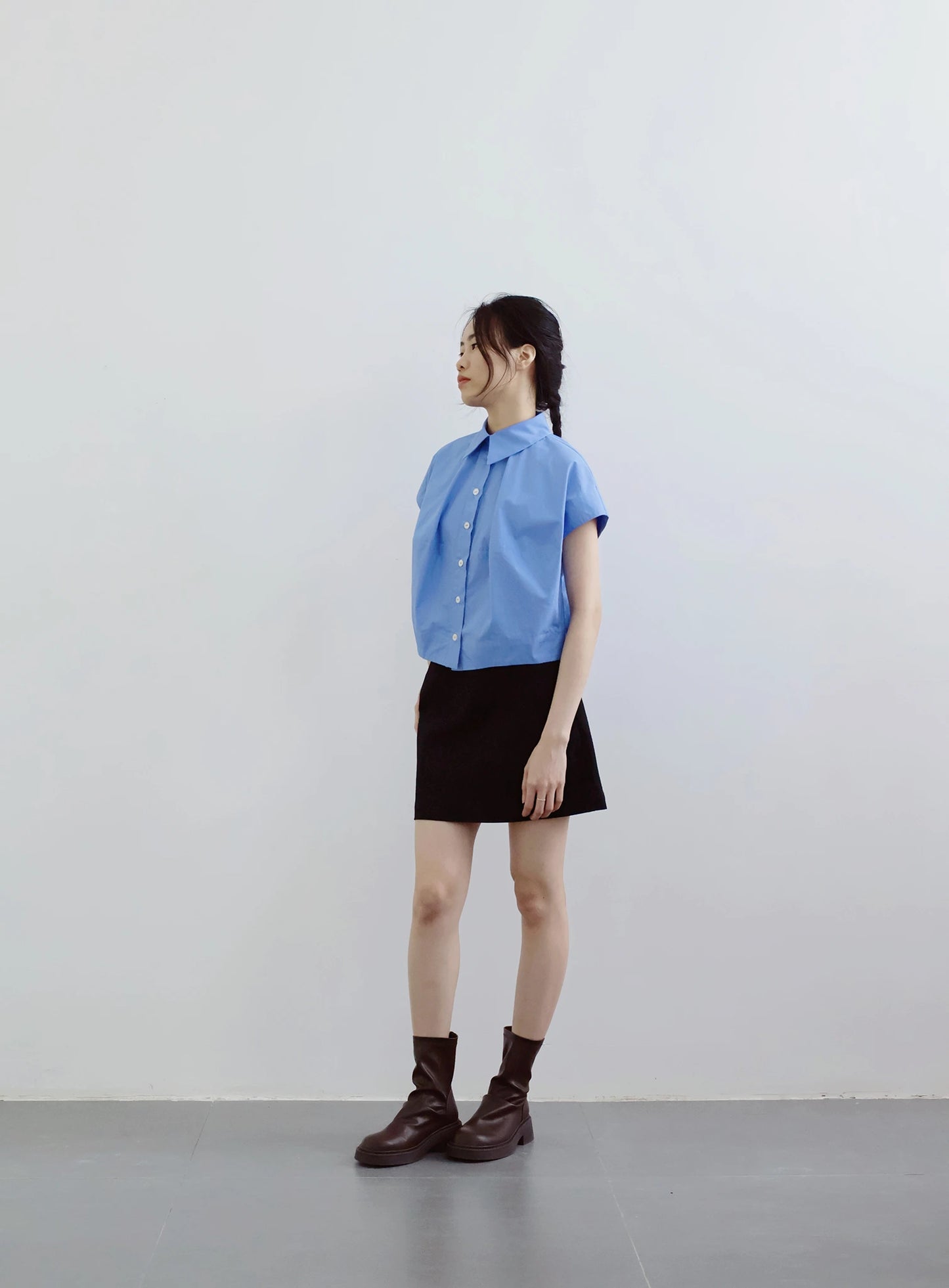 Chân váy chữ A ngắn trên gối màu đen  - SK9776