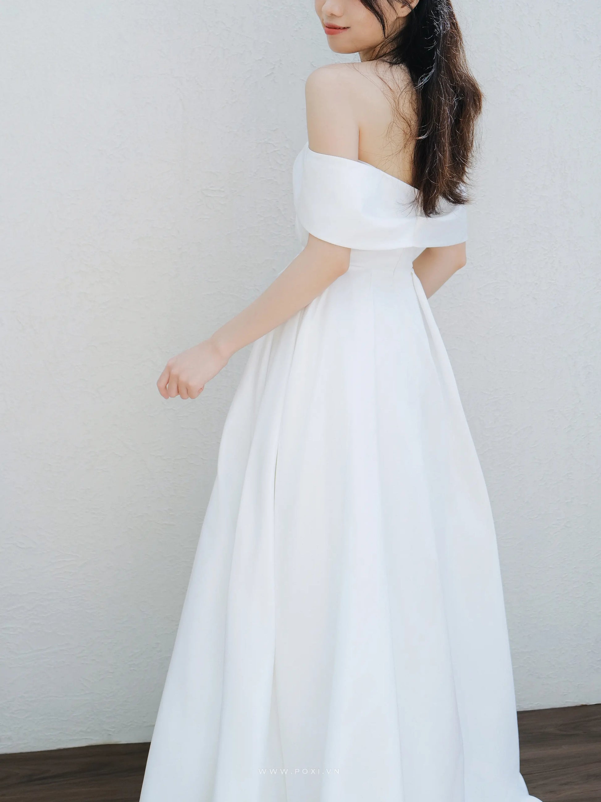 Princess off-the-shoulder wedding dress with unique pleated top detail - D1818 - POXI