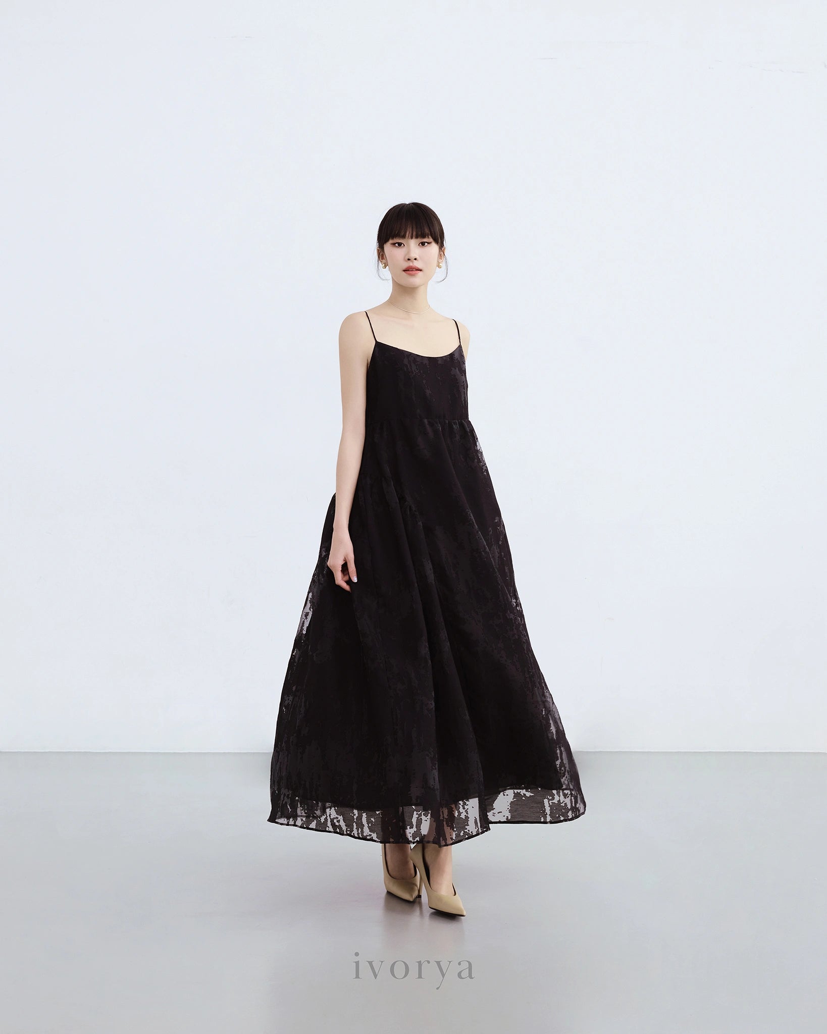 Đầm voan maxi 2 dây màu đen - YD9868