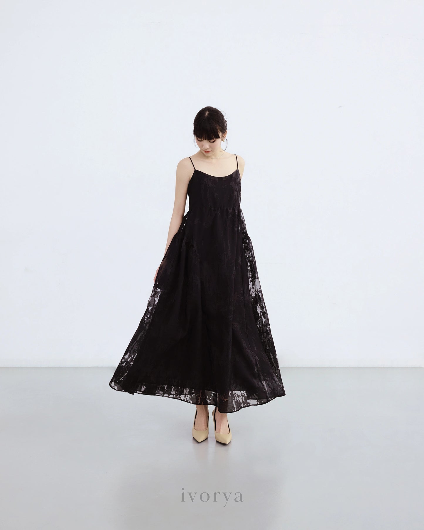 Đầm voan maxi 2 dây màu đen - YD9868