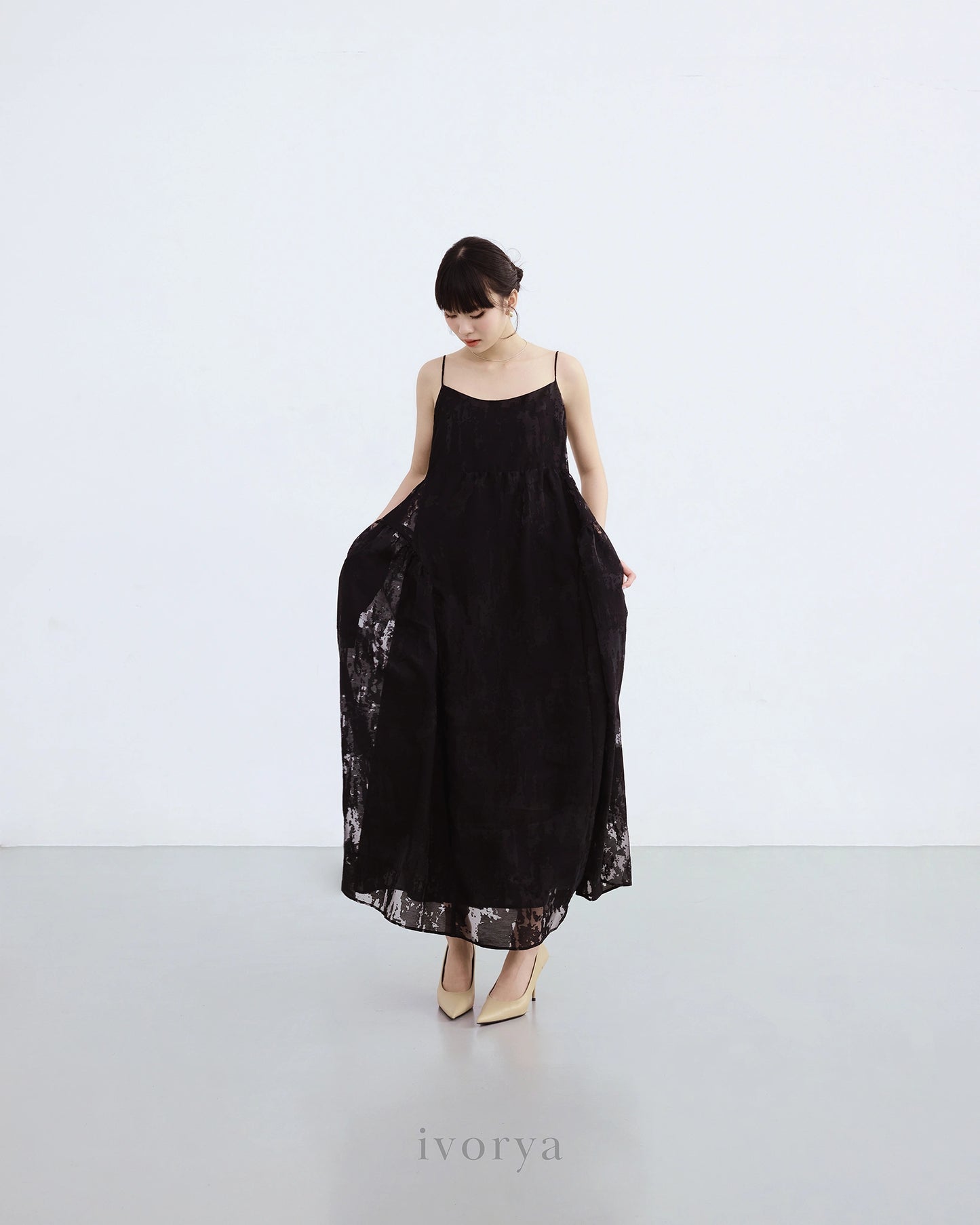 Đầm voan maxi 2 dây màu đen - YD9868