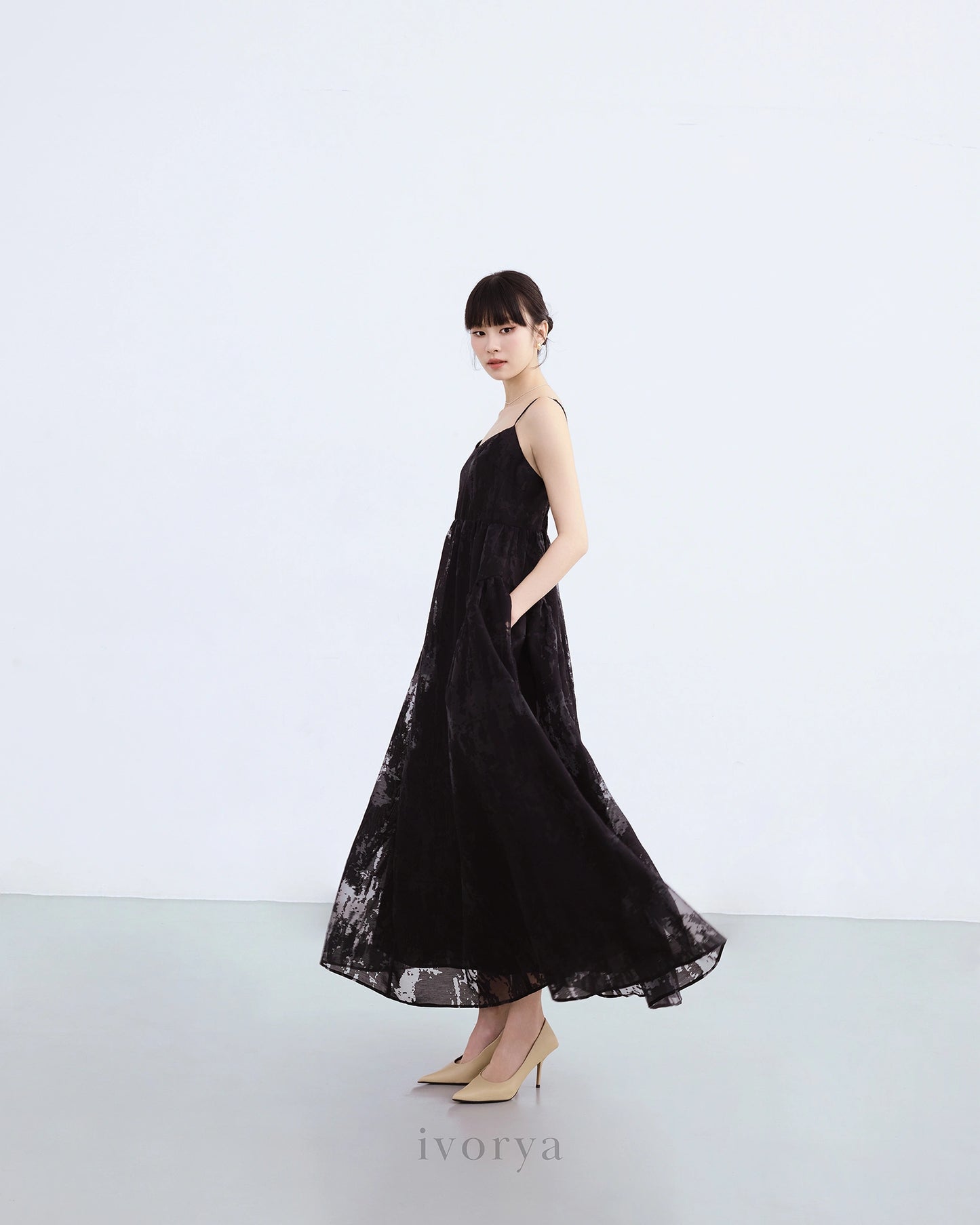 Đầm voan maxi 2 dây màu đen - YD9868